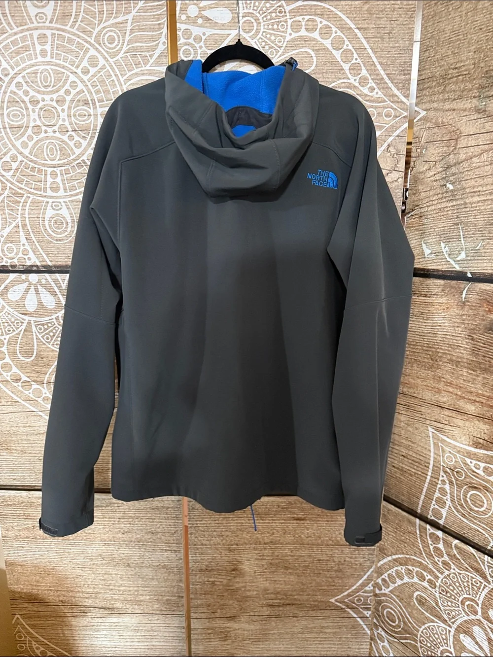 The North Face Men's Charcoal Softshell Jacket with Blue Accents